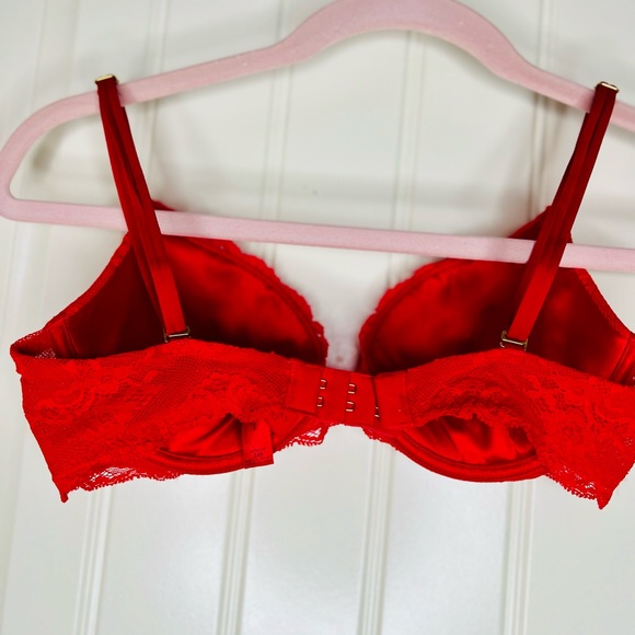 Victoria’s Secret DREAM ANGELS Lace Push-Up Bra, Red Lace and Silk, Sz 34B - Picture 4 of 9